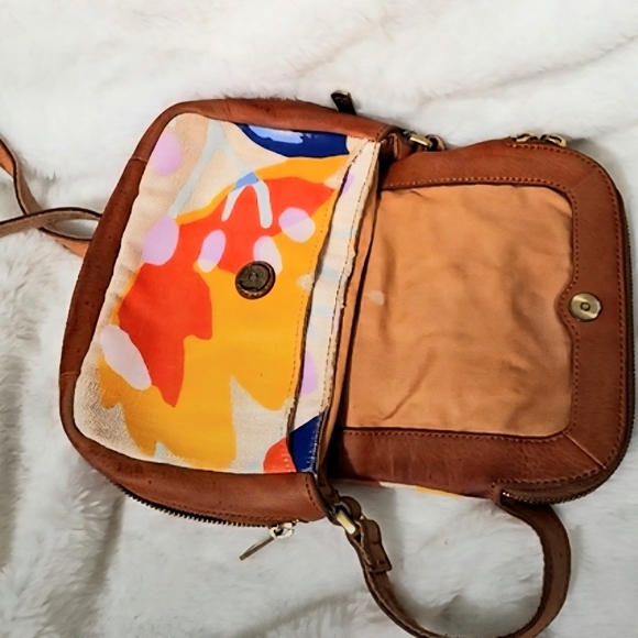 Fossil Preston Flapover Multicolor Floral Canvas Leather Trim Crossbody Bag - Picture 3 of 8